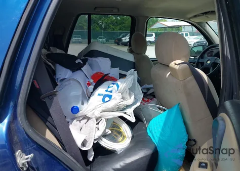 2005 Chevrolet Trailblazer Ls z USA, uszkodzony, nr VIN 1GNDT13S752184934